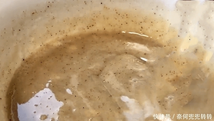 这才是烧饼最地道的做法，简单一烙，个个空心，学会不用出去买了