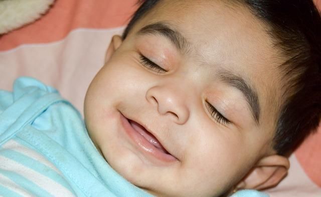 护士|25岁宝妈喜得双胞胎,剖腹产取出第二个宝宝,医生护士蒙了