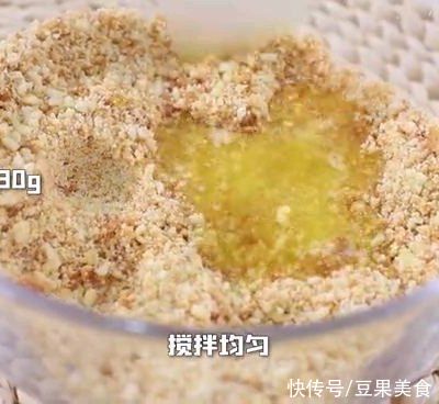 饼干|免烤箱，少女心爆棚的樱花慕斯蛋糕