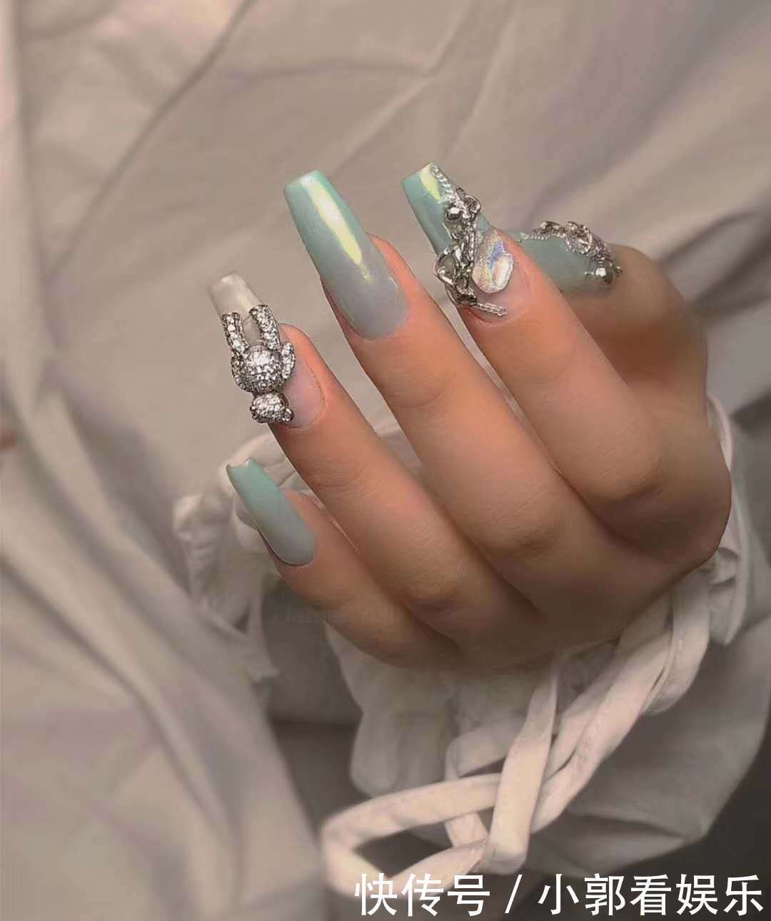 520想把攒了好久的浪漫和温柔美甲在这天都给你!