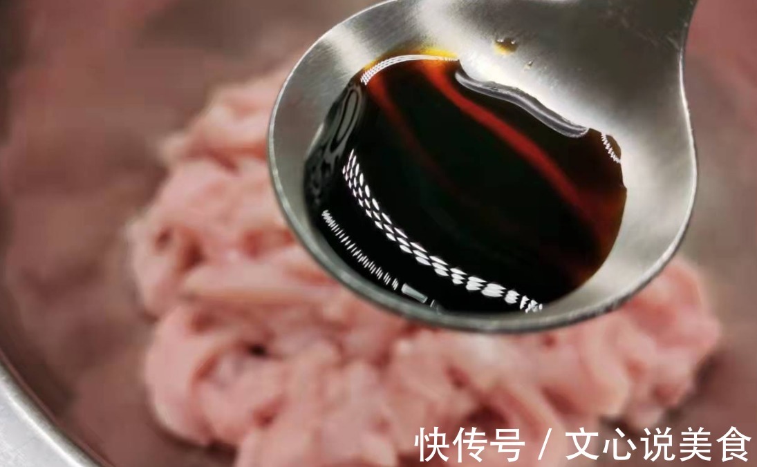 榨菜炒肉丝的经典做法,色香味俱全,这就是干饭人的下饭菜!