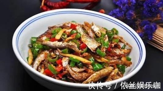 香辣小鱼仔，下酒又下饭，吃货必备小菜