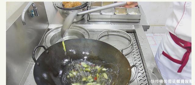 大厨教你做红烧狮子头,肉质鲜嫩不腻,你学会了吗