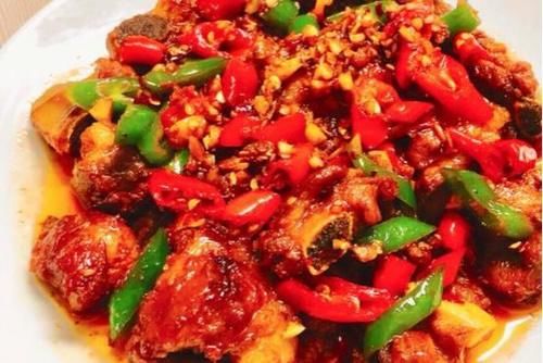  美食优选：蜜汁山药，凉拌麻辣豇豆，香辣排骨，五花肉炒腐竹的做法