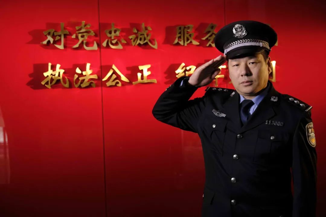 民警|全网点赞！女子报警：“救命，救救我！”，危急时刻，上城军转民警这样做…