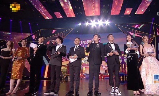 四小花难撑场,靳梦佳沈梦辰苹果肌瞩目