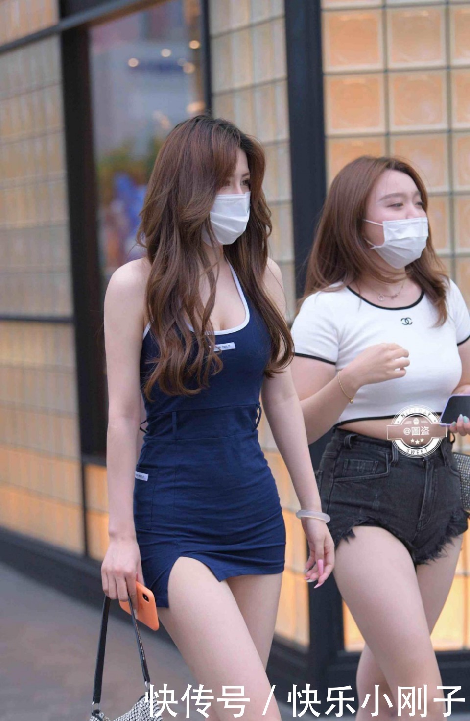 紧身衣|时尚精致的连衣裙穿搭衬托优美的线条，时尚女生都喜欢，淡雅大方