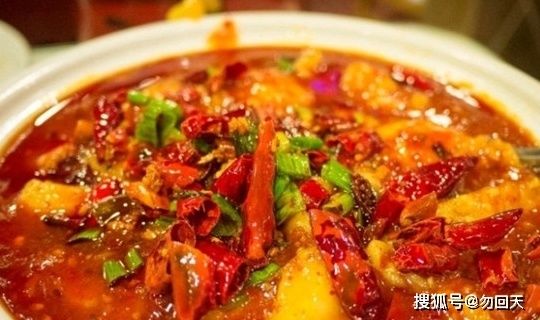 坚果类|女性孕期睡觉前要少吃3种食物，可能会影响睡眠，损害宝宝发育