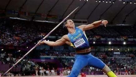 组图|一组图告诉你，标枪运动员的手臂肌肉有多厉害！