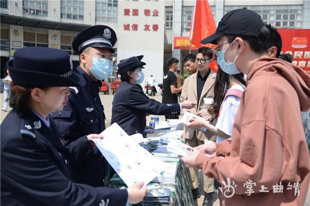 瑞梅|开学季！看曲靖大学新生怎么消费