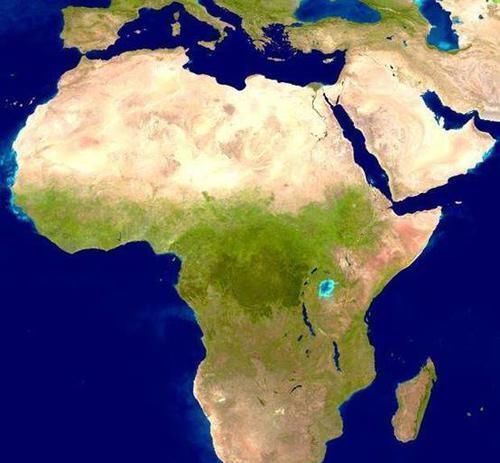 卫星 卫星拍下东非大裂谷景象,引网友热议:这简直是“反人类”现象