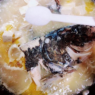 鱼头豆腐汤