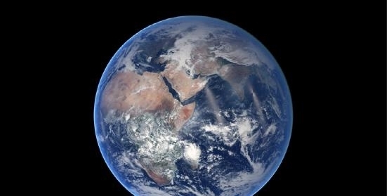 一起来欣赏由NASA拍摄的多张关于地球的美照