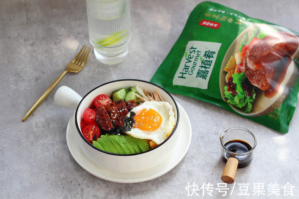 牛排波奇饭|简单好吃的牛排波奇饭，秒变大厨