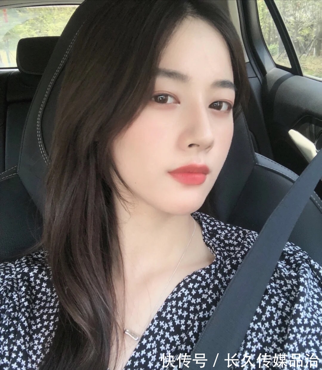 显白 黑黄皮女生快试试这些口红,显白提气质,太适合秋冬了