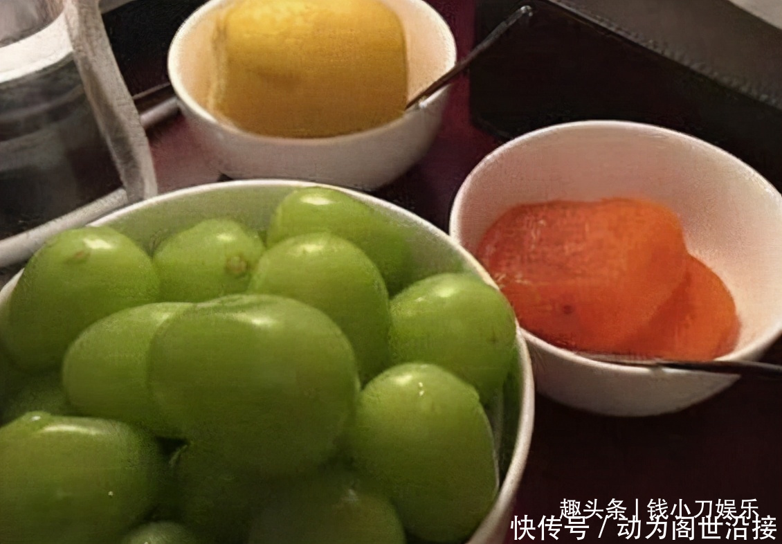 宋丹丹 明星餐标有多离谱650元真不算多,助理一餐都能开800块