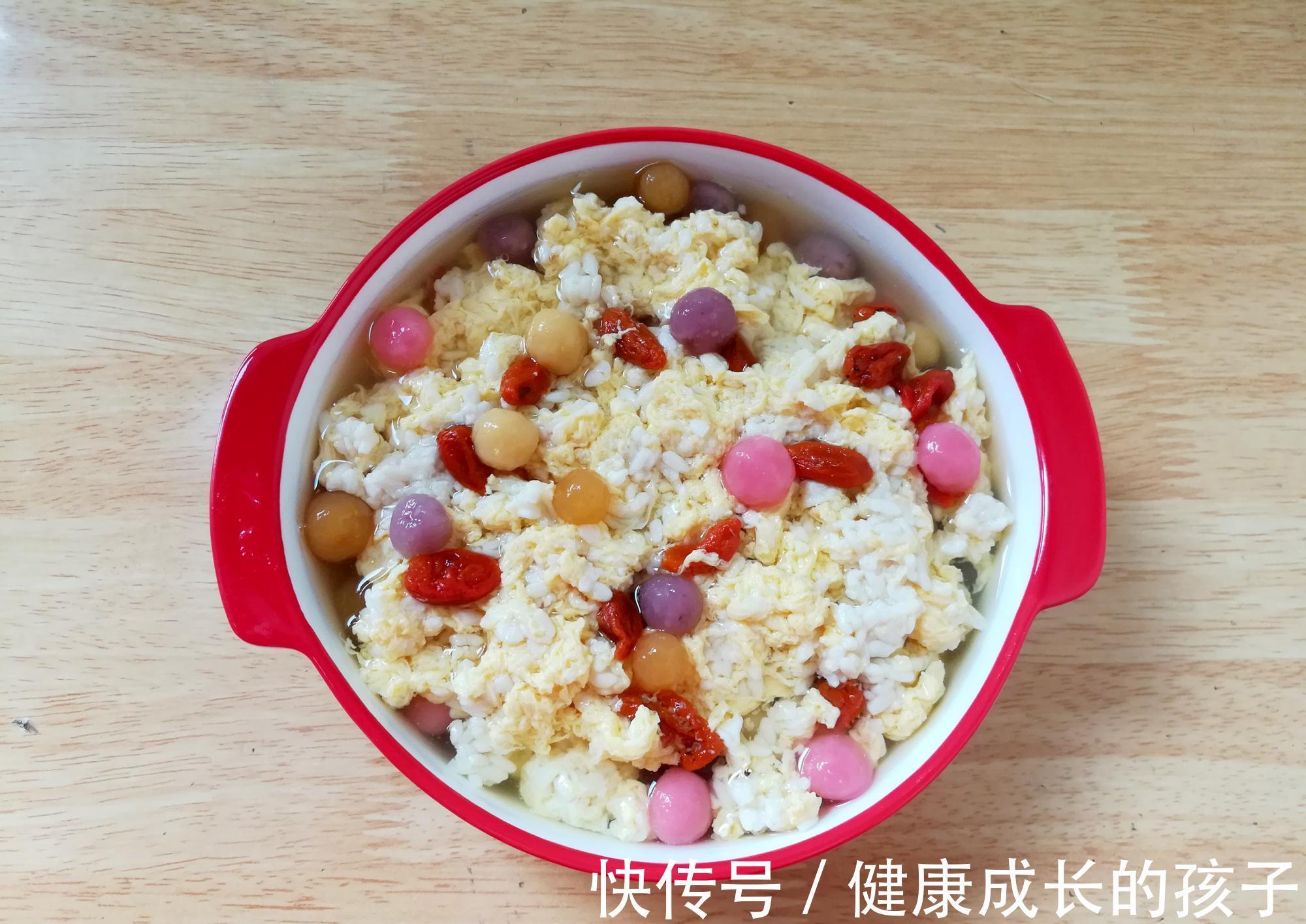 红润|秋季快速早餐,8分钟上桌,营养滋补又暖胃,脸色红润气色好