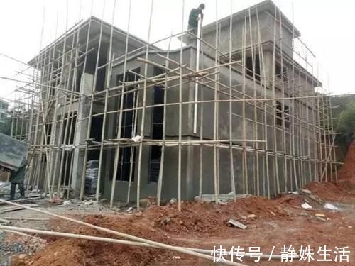 自建|30万的农村自建别墅,山清水秀太棒了,城里人看了也羡慕