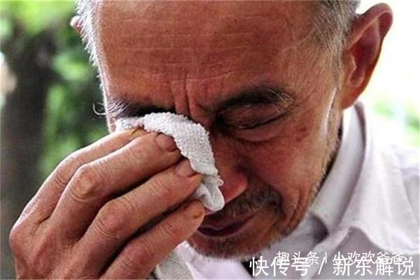 文小|70岁老人被送进养老院,含泪诉说老了才懂,生男生女真不一样