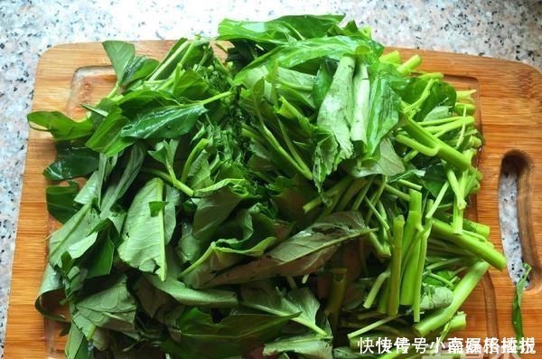 步骤|炒空心菜时,不要直接下锅炒,注意这个步骤,出锅翠绿又脆口