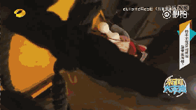 千万别|提醒！坐车时千万别让孩子穿羽绒服，车内这些东西也会致命！