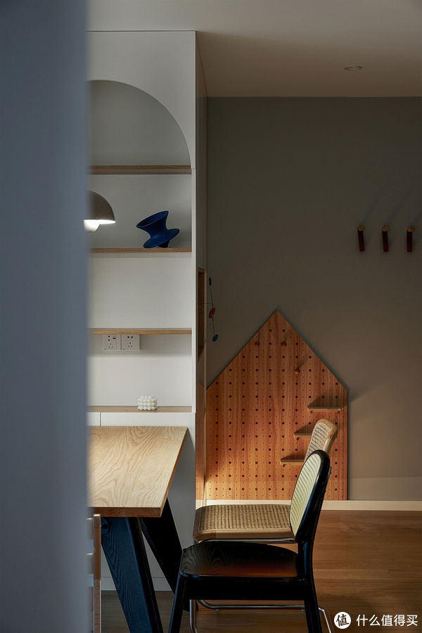 实用性|原来沙发还能这样变着摆，实用性超出我的预料，下次装修照着做