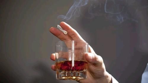 糖尿病|高血糖容易诱发糖尿病，想要稳定血糖，请坚持做好这3件事