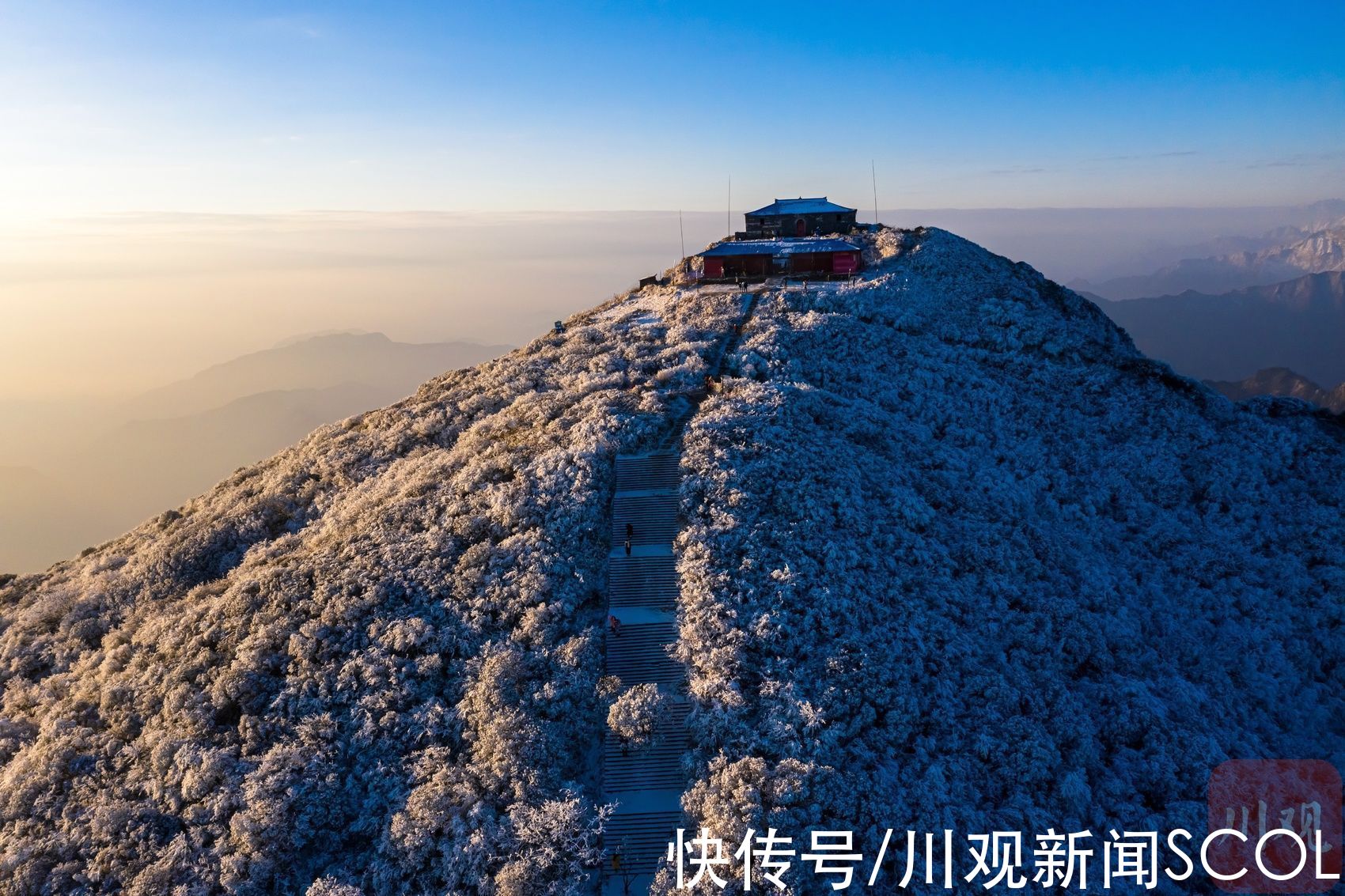 白雪|白雪+雾凇 绵阳千佛山变身“童话世界”