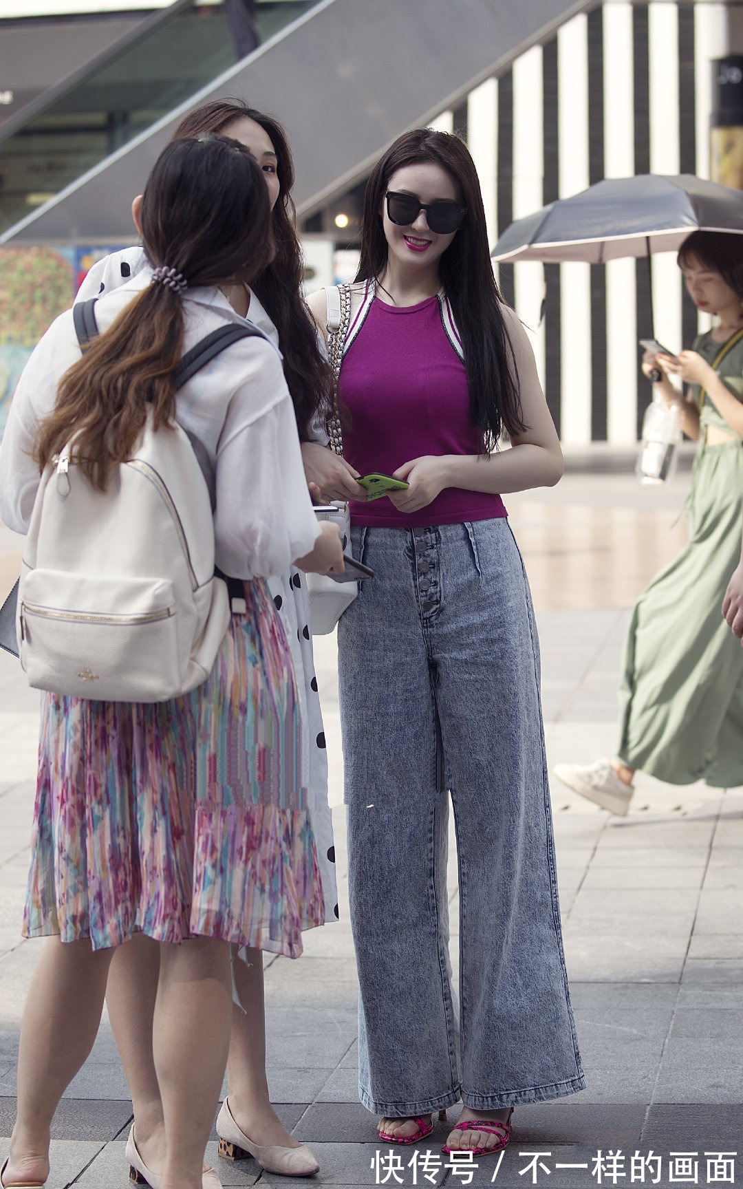 小蛮腰|一秒入夏胖女孩的烦恼来了？不要媚俗感，这些搭配显瘦又时髦