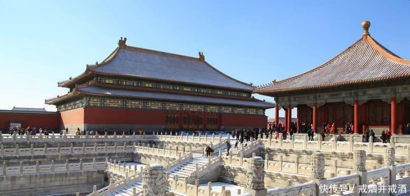 皇宫|他在皇宫摆摊卖馒头,宫女太监频繁光顾,皇帝知道后哭笑不得!