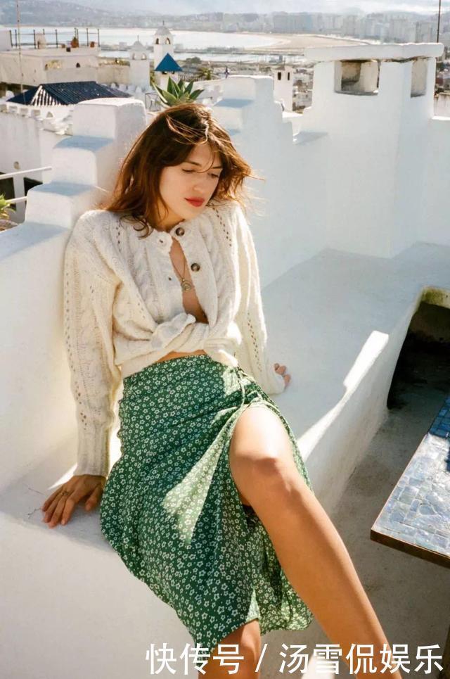 入秋的针织衫该怎么穿?女人来学学法式优雅风,浪漫和高级通通有