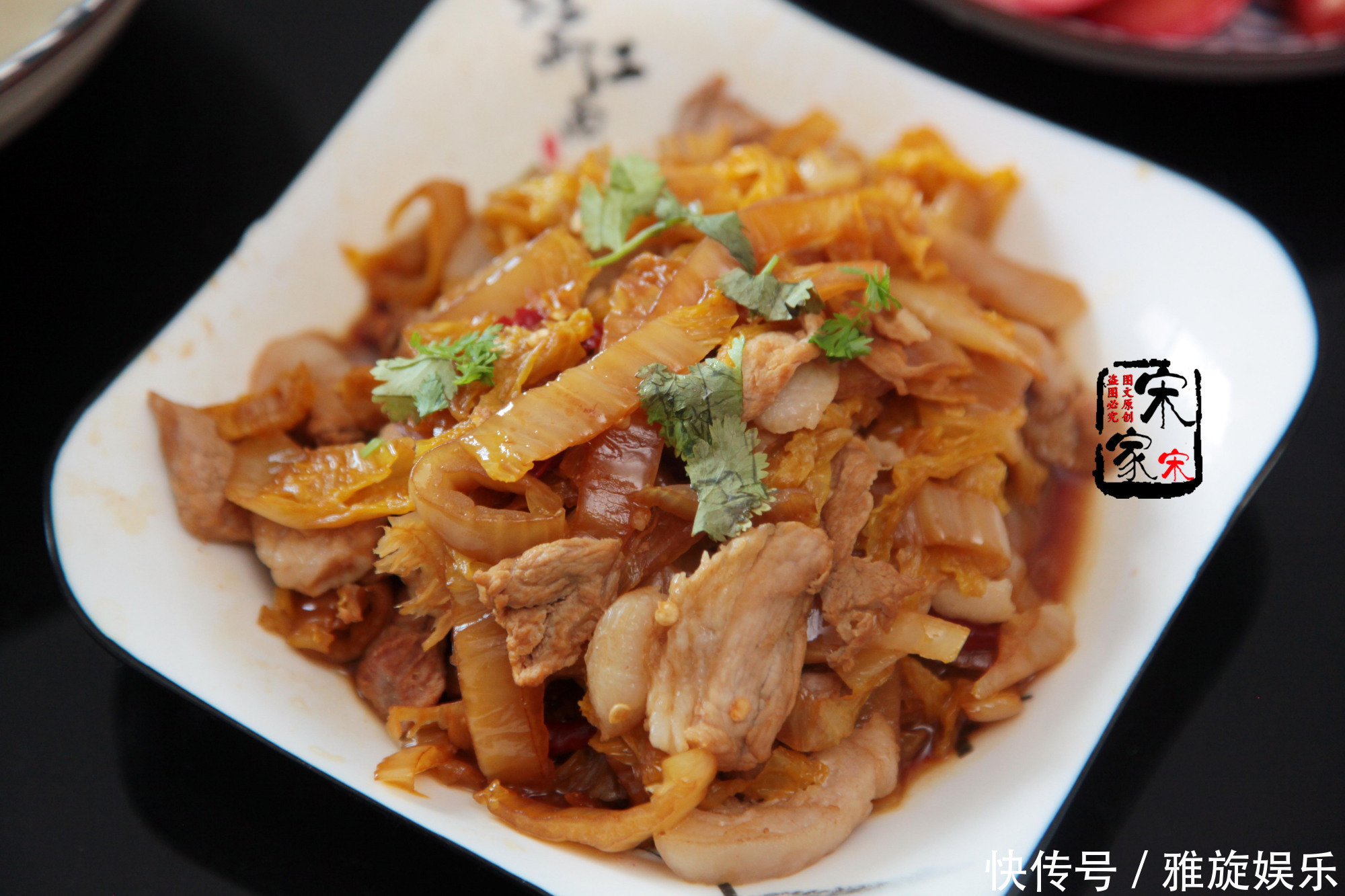  北方普遍的晚餐，炒4道菜熬1锅粥，没有大鱼大肉，一样能吃撑！