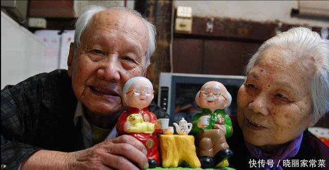 快过年了,给高血压患者提个醒:每天2个时间段最危险,做好5事