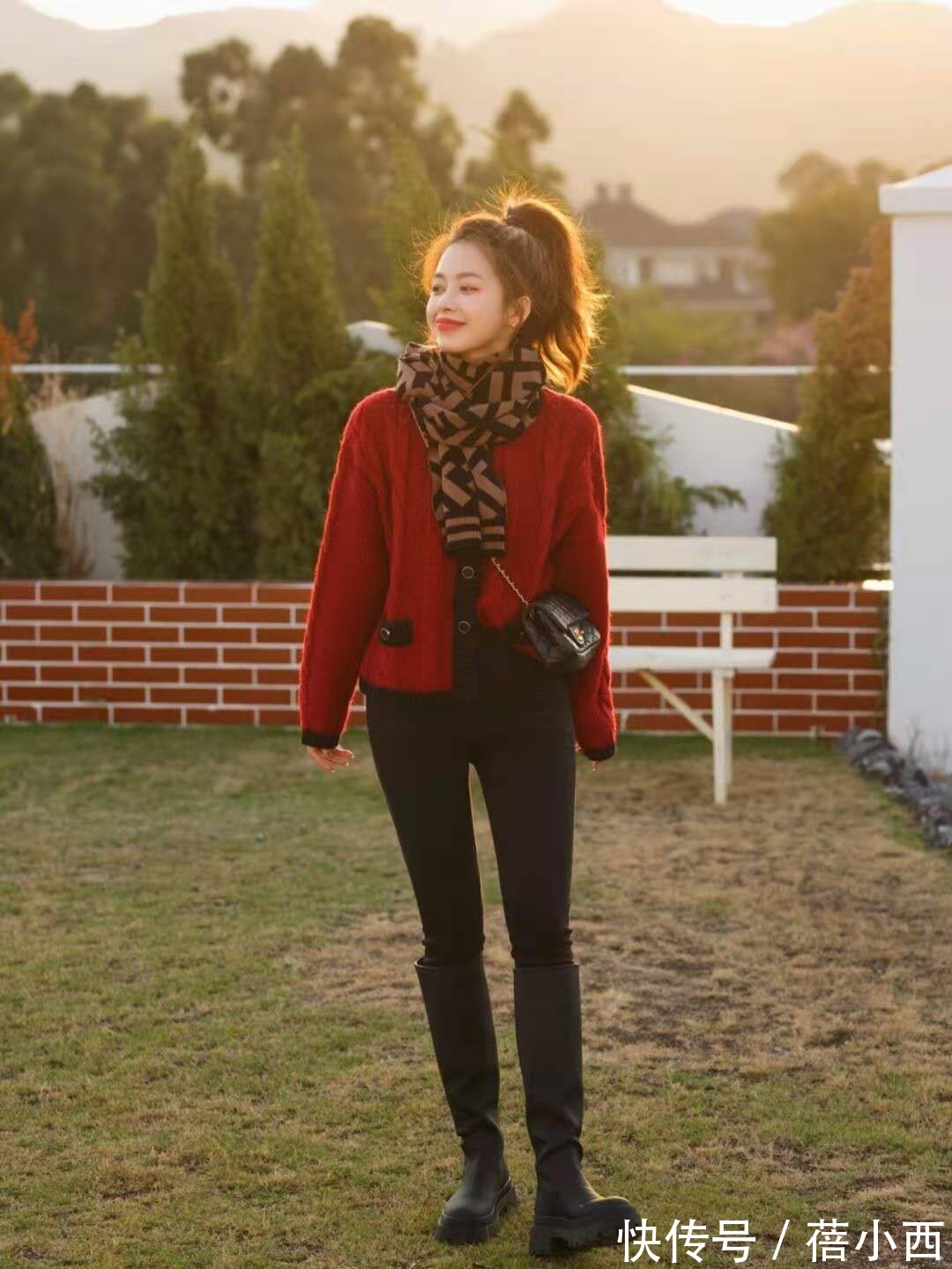 大衣|入冬后该买什么裤子?建议多穿这4种,小黑裤、阔腿裤时髦又高级