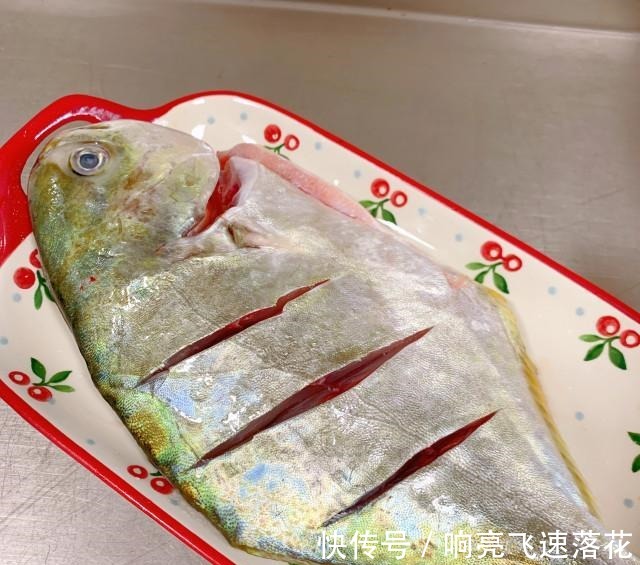 清蒸仓|清蒸仓鱼,肉质鲜甜,很适合小孩子吃哦!清蒸仓鱼,肉质鲜甜,很适合小孩子吃哦!