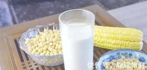 补钙|年纪大了要补钙,家里多煮这4样食物,强健筋骨,比钙片还管用!