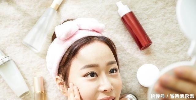睡前10分钟的护肤比去美容院更有用,记住3点让你的皮肤更白嫩