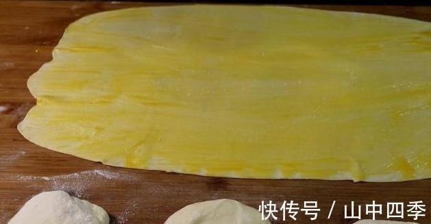 做法|买了20年手抓饼,才知道做法这么简单,1分钟学会,2块钱做一大锅