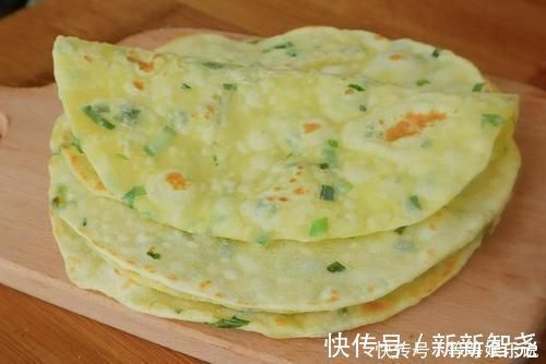 我家面粉从不蒸馒头，教你特色吃法，葱香味十足，家人都夸好吃