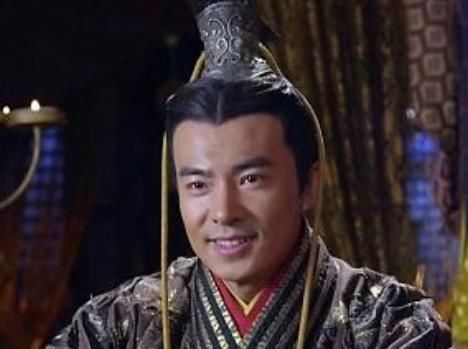 封建|刘秀对谶言态度的改变,揭露其从平民英雄到封建统治者的转变历程