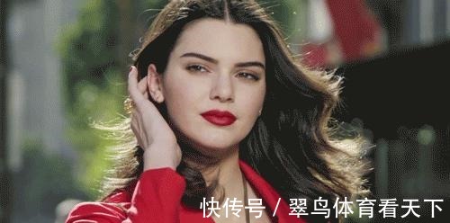 余诗曼|女人不想被叫大妈,尽量别留这4种“发型”,难看又俗气,贼招人烦!