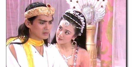 姬发&封神榜有2个凡人,一位连女娲也伤不了,另一位是众神之神!