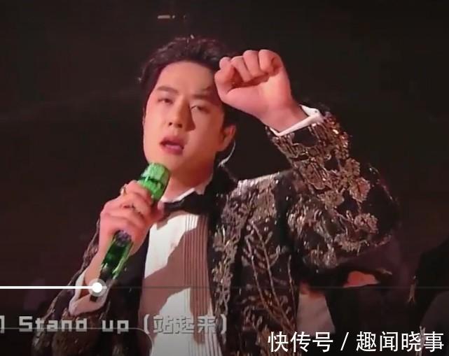 跨年舞台王一博表演新歌,近期圆润不少,评论调侃可爱似发面馒头