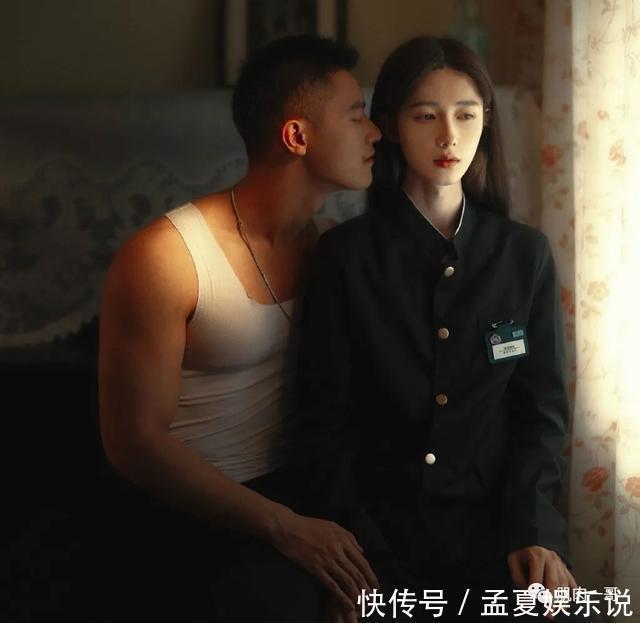 阳光帅气|183cm筋肉大学生酷爱穿灰裤子,这身材太上头了