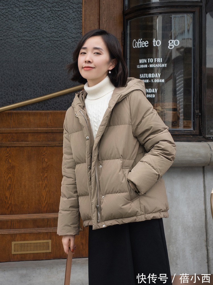 保暖 冬季流行的“面包服”就这么穿,搭配半身裙、阔腿裤,保暖还时髦