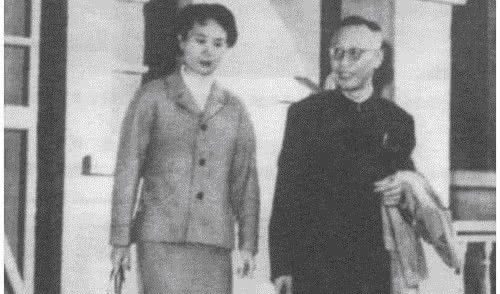 生活|溥仪下班回家，突然有人跪地喊皇上，溥仪的回答太机智了