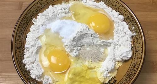 玉米面也能做开花馒头，松软香甜，比面包还好吃，看完就能会