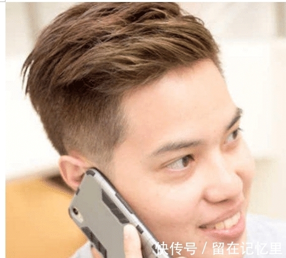 为何90后和00后都爱“两边剪短”的发型? 理发师回答句句戳心
