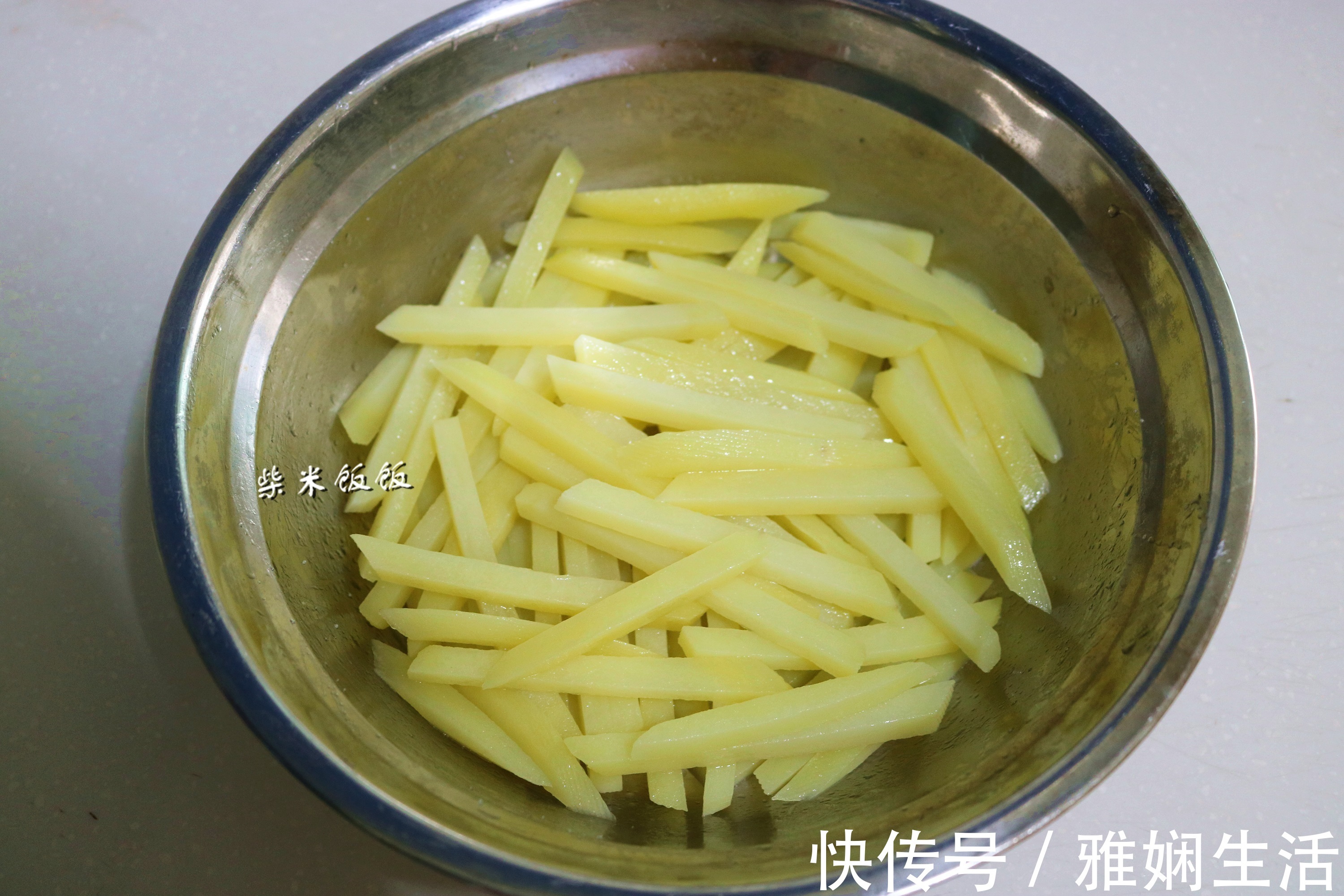 好吃|做薯时,有人裹淀粉有人冷冻,我却用这方法,简单好做还好吃