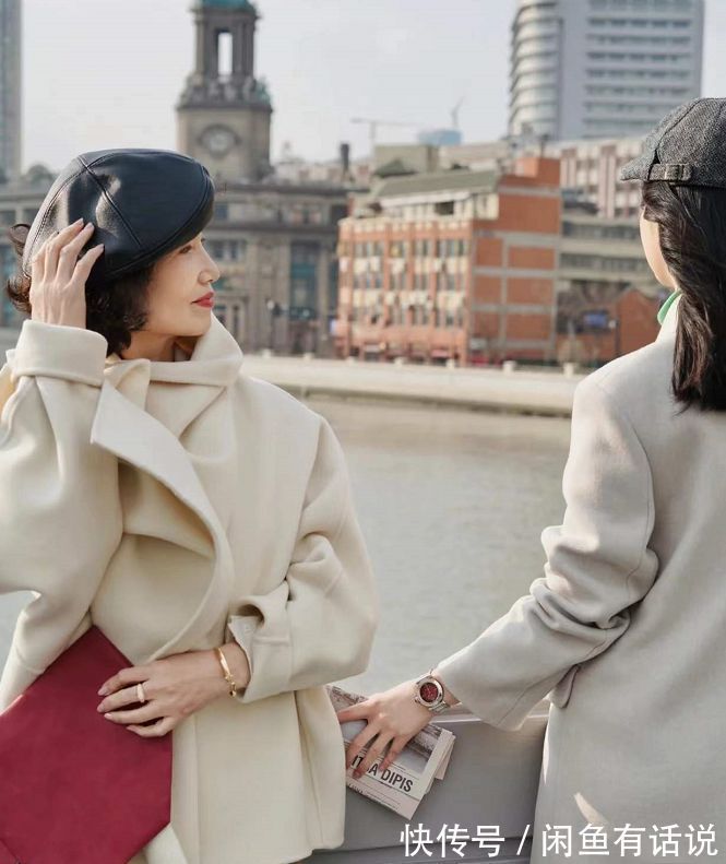 直筒裤 五六十岁女人别穿得太老土,学三木妈妈的“显贵”穿搭,超显气质